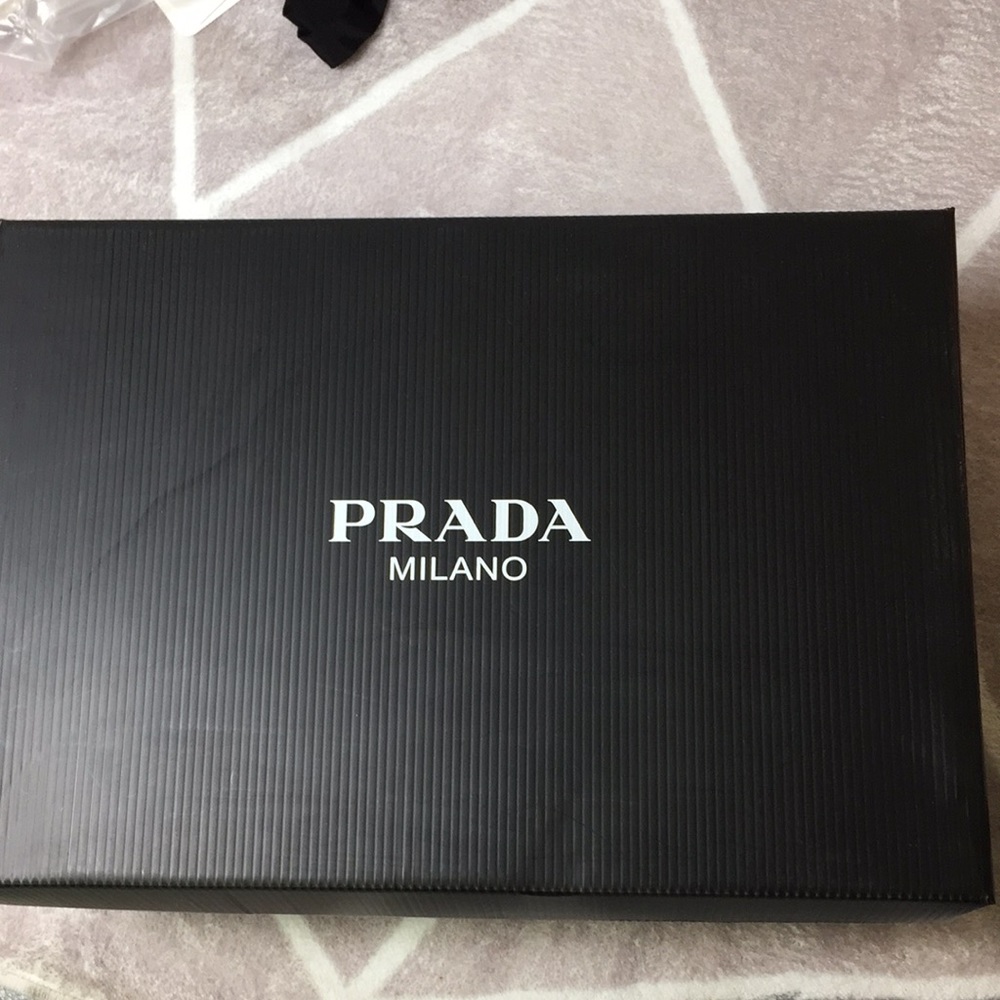 Prada shoes size 40 - Picture 1 of 5